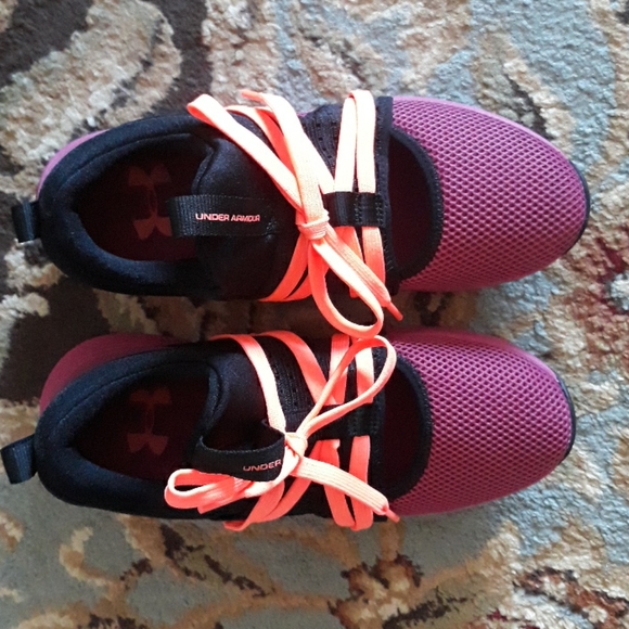 7x*Host Pick*Under Armour Breathe Sola shoes - Picture 4 of 8